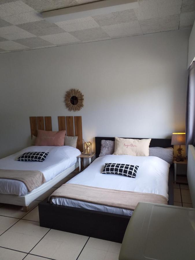Bed and Breakfast Chez Naomi Saint-Jean-de-Cornies Exterior foto
